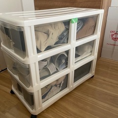 【お譲り先決定しました】押入れ用収納ケースの画像