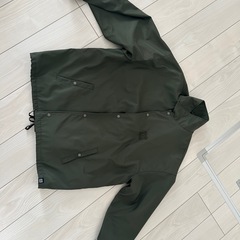 GUとなんかのコラボジャケット　買ってくれの画像