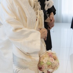 【希少】打掛　白無垢　ラメ入り　パール泊　豪華　結婚式　鶴　白打掛　ゴールドの画像