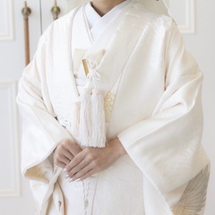 【希少】打掛　白無垢　ラメ入り　パール泊　豪華　結婚式　鶴　白打掛　ゴールドの画像