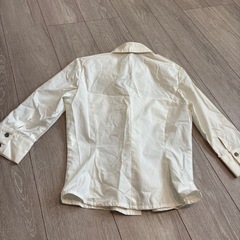 CECIL McBEE ホワイト七部袖シャツの画像
