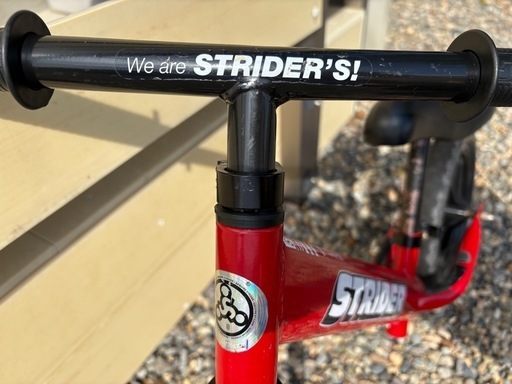 ストライダー　スタンド付