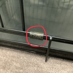 犬用 ペット ケージ ゲージ 3ドア スチール トレー付き折りたたみ 屋根あり ハーネス、毛玉取りグローブ、トイレトレー、リード付の画像