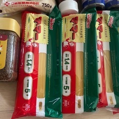 スパゲッティ、インスタントコーヒー、調味料セットの画像
