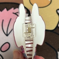 Labubuヘアクリップの画像