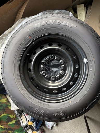 ?ハイエースGL純正タイヤホイールセット?新車外し?最終値下げ価格?