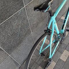 【近隣配送無料！】Bianchi via nirone7 ビアンキ ロードバイク クロスバイク 自転車の画像