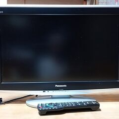 Panasonic テレビ【B】 VIERA 22型 リモコン＋分波器＋カードの画像