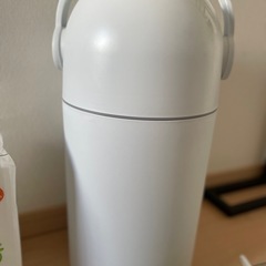 combiお湯でコットンお尻拭き&未開封コットン1袋、Pigeonオムツポットの画像