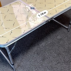 アウトドア　テーブルの画像