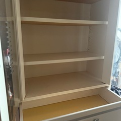 お早めに！【食器棚】の画像