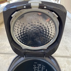 象印 IH炊飯ジャー NP-VL10（炊飯器5.5合）2015年製の画像