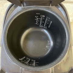 象印 IH炊飯ジャー NP-VL10（炊飯器5.5合）2015年製の画像