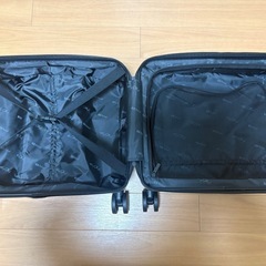 子供用　機内持ち込み スーツケースの画像