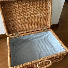 ラタンバスケットの画像