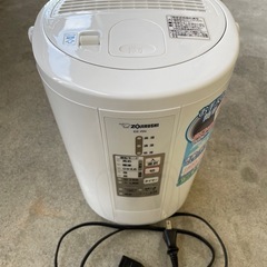 象印　スチーム式加湿器　EE-RN50　2018年製の画像