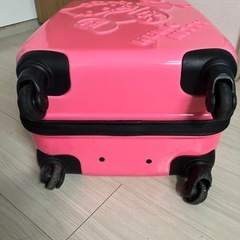 【お取引中】浜崎あゆみ×ハローキティ コラボ限定キャリーケースの画像