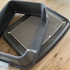 ペットトイレ　網付の画像