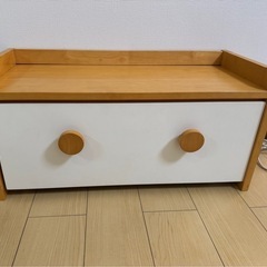 子供用　収納付き机の画像