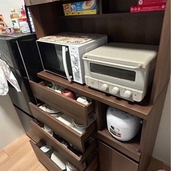 食器棚の画像