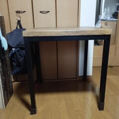 机 70cm×70cm×75cmの画像