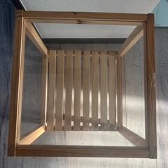 IKEA？ サイドテーブルの画像