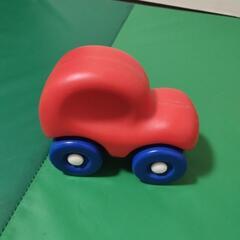赤ちゃん用のおもちゃの車の画像