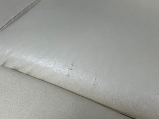 【引き取りに来てくださる方限定】3人掛け合皮
ソファーオットマン付き 