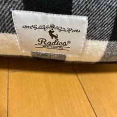 ラディカ　犬用ドライブベッド の画像