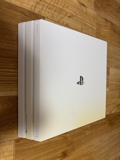 ps4 Pro 1TB Glacier White