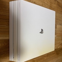 ps4 Pro 1TB Glacier Whiteの画像