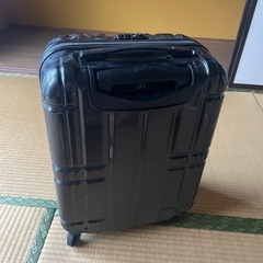 スーツケースの画像