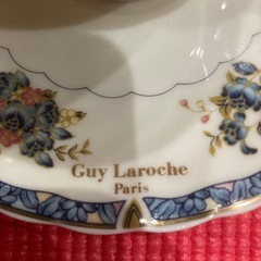 ティーカップ5点セット（Guy Laroche）の画像