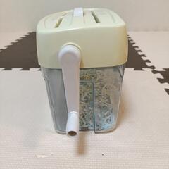 シュレッダー　手動　A4サイズまでの画像