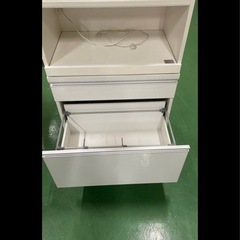 食器棚、レンジ台、キッチンボードの画像