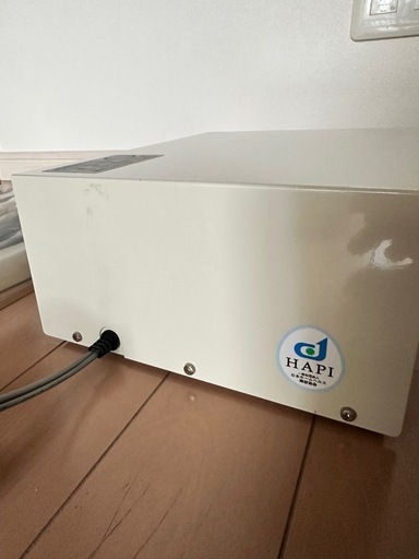 タカダイオン電子治療器(新品未使用リフトアップローラー付き)