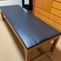木製仮眠用ベッドの画像