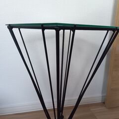 ガラス　サイドテーブルの画像