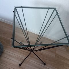 ガラス　サイドテーブルの画像