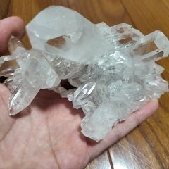 AAA水晶クラスター　中サイズ　の画像