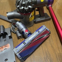 【ジャンク】ダイソン  V8　掃除機 コードレス　部品取りの画像