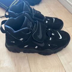 【引越し】NIKE AIR ハイカットスニーカー（31cm・ブラック）3,000円の画像