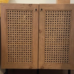 LOWYAラタン調キャビネット　棚の画像