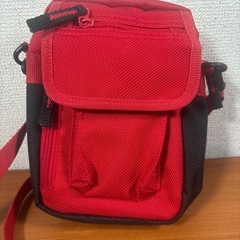 レッドショルダーバッグ☆の画像