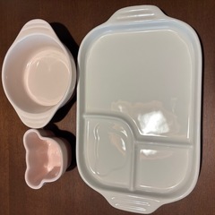 【新品未使用】定価12,540円　ル・クルーゼ　ベビー食器の画像