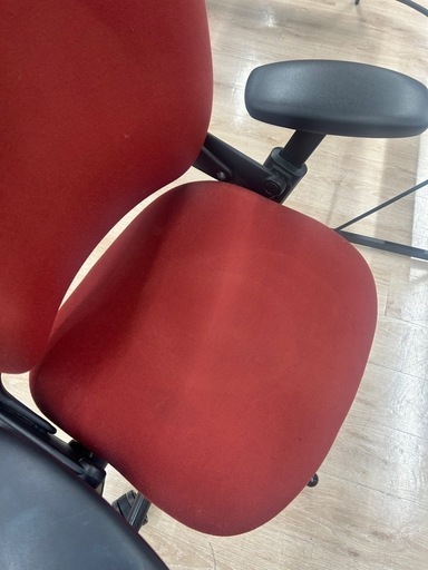 ジモティー割引?️【ジャングルジャングル 岸和田和泉インター店】  steelcase チェア レッド 和泉市 堺市 岸和田市 泉大津