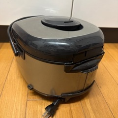 HITACHI炊飯器RS-BS10M
の画像