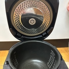 HITACHI炊飯器RS-BS10M
の画像