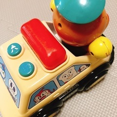 アンパンマン　車のおもちゃの画像