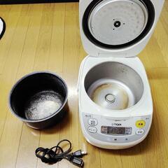 炊飯器の画像